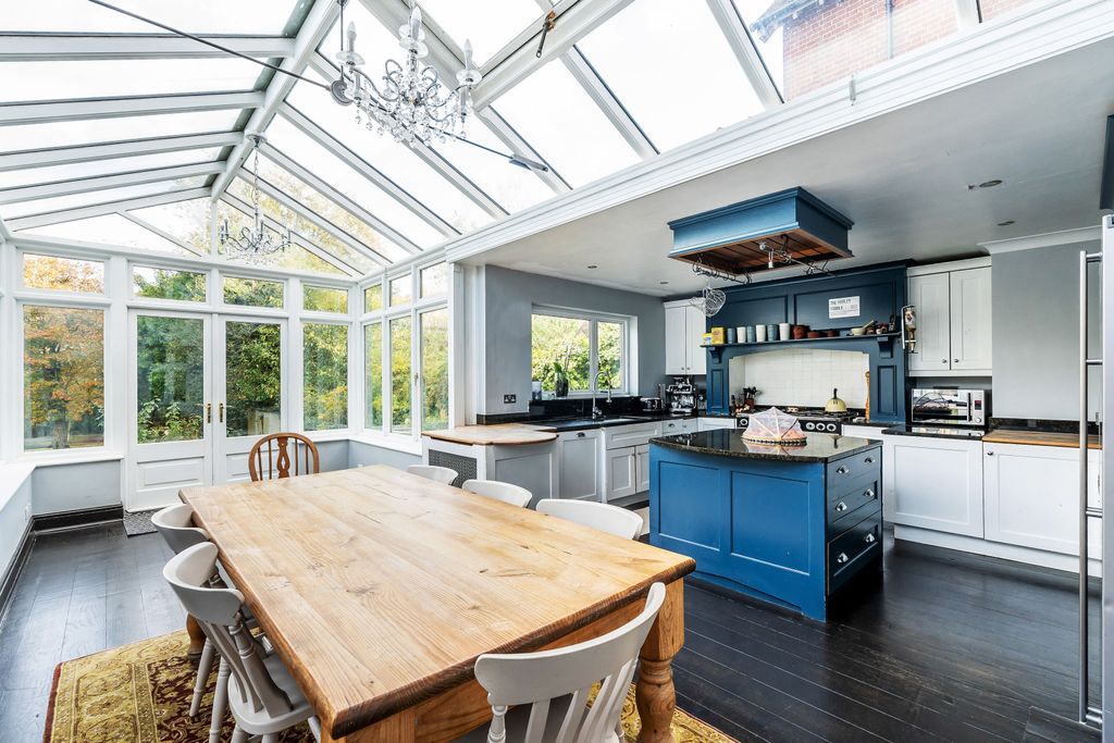 Property photo 3 of 16 Picture No. 03