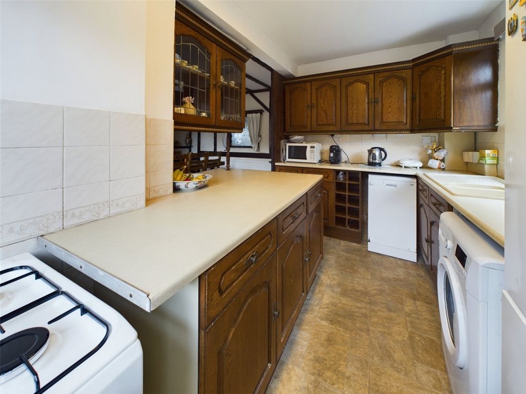 Property photo 3 of 17 Qwl230296 2