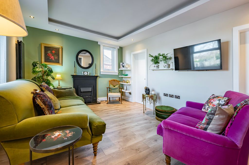 Property photo 3 of 40