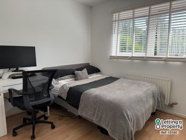 Property photo 3 of 12