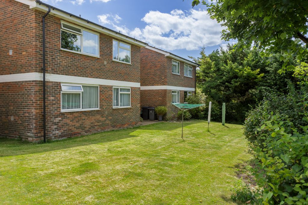 Property photo 2 of 15 22B Clair Gardens-00004