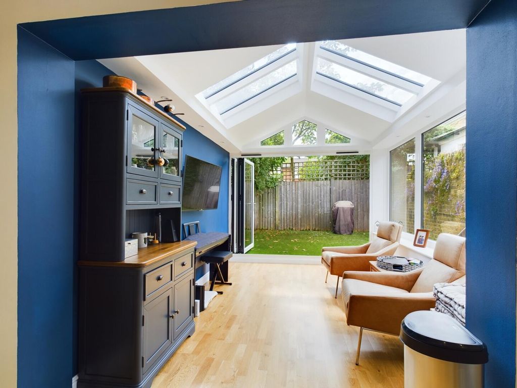 Property photo 2 of 17 Conservatory