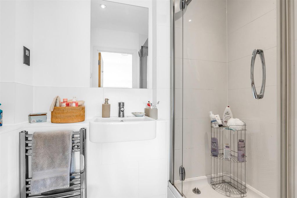 Additional image 13 of 3 bed terraced house for saleHarrison Lane, Balls Park, Hertford SG13