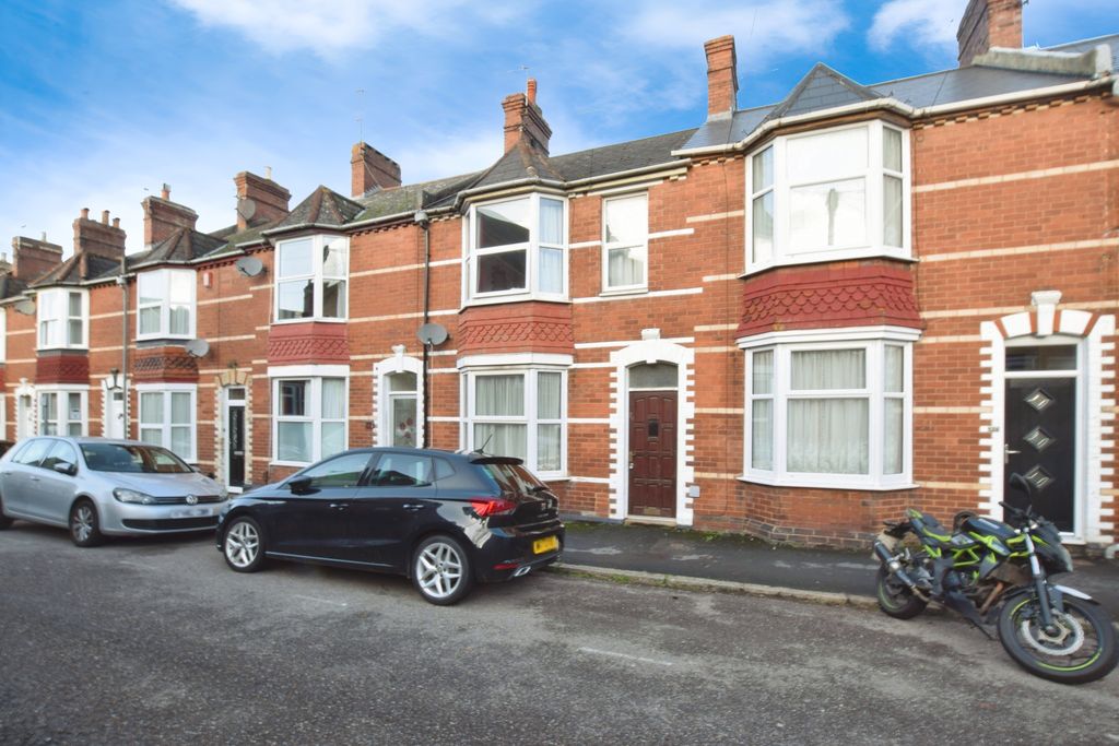 Property photo 1 of 8