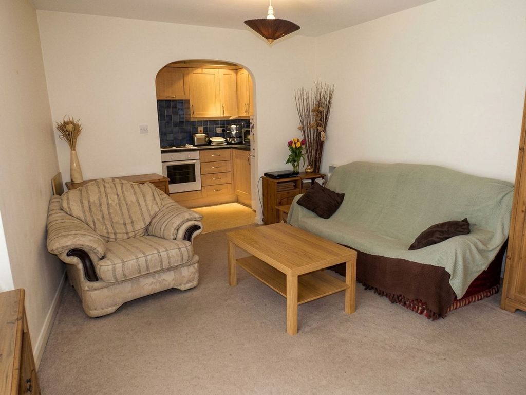 Property photo 3 of 6