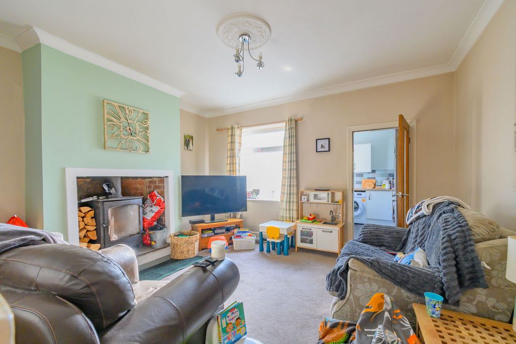 Property photo 3 of 22