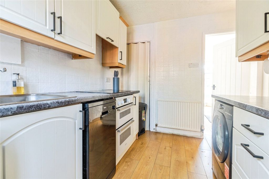 Property photo 3 of 20 Picture No. 07