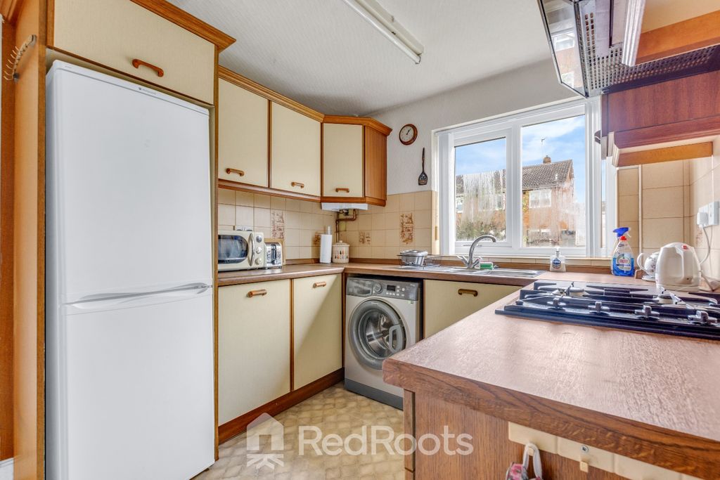 Property photo 3 of 27 4669155