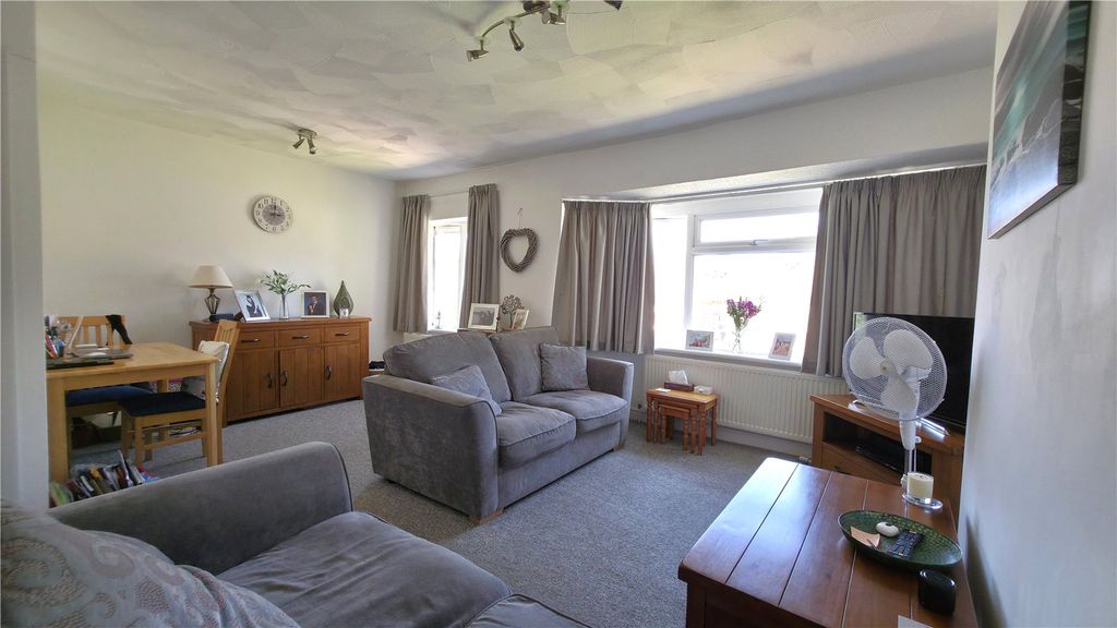 Property photo 2 of 9 Picture No. 39