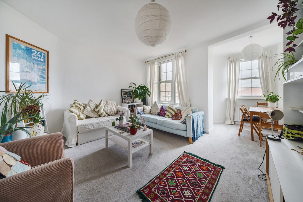 Property photo 1 of 16 Reception