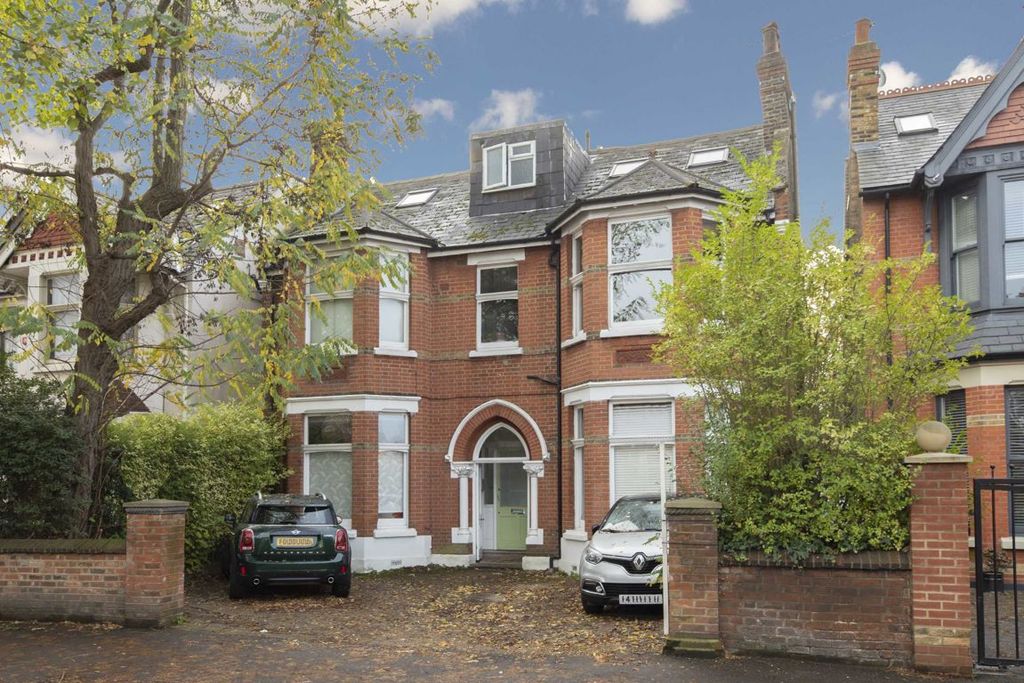 Property photo 1 of 5