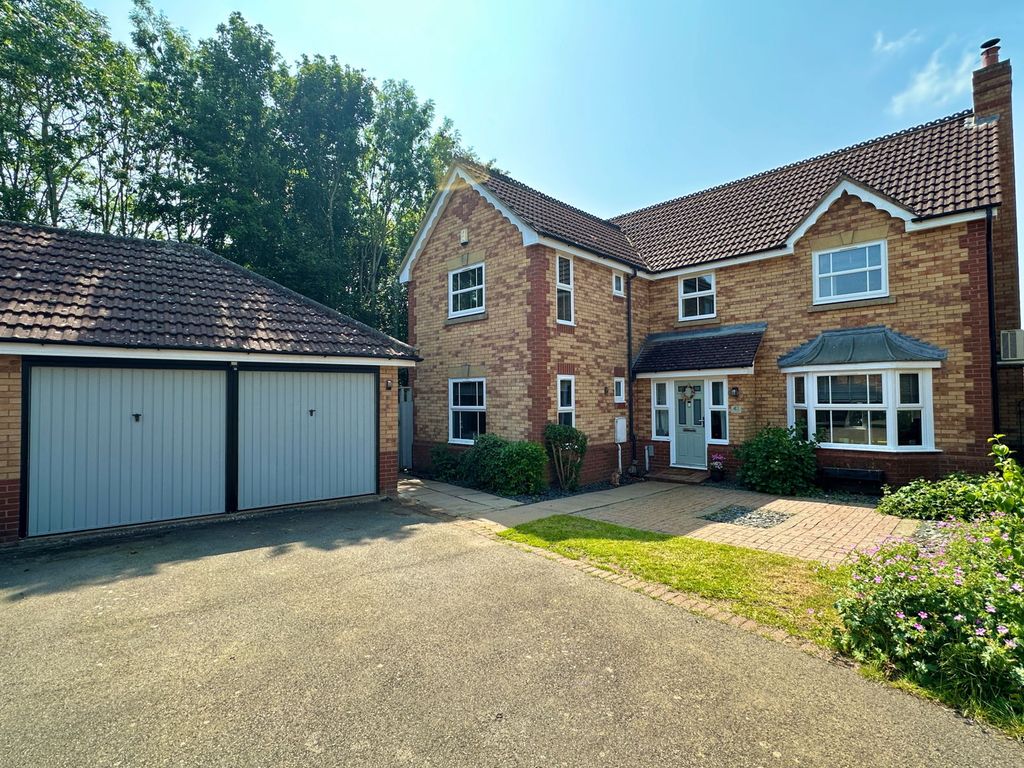 Property photo 1 of 27