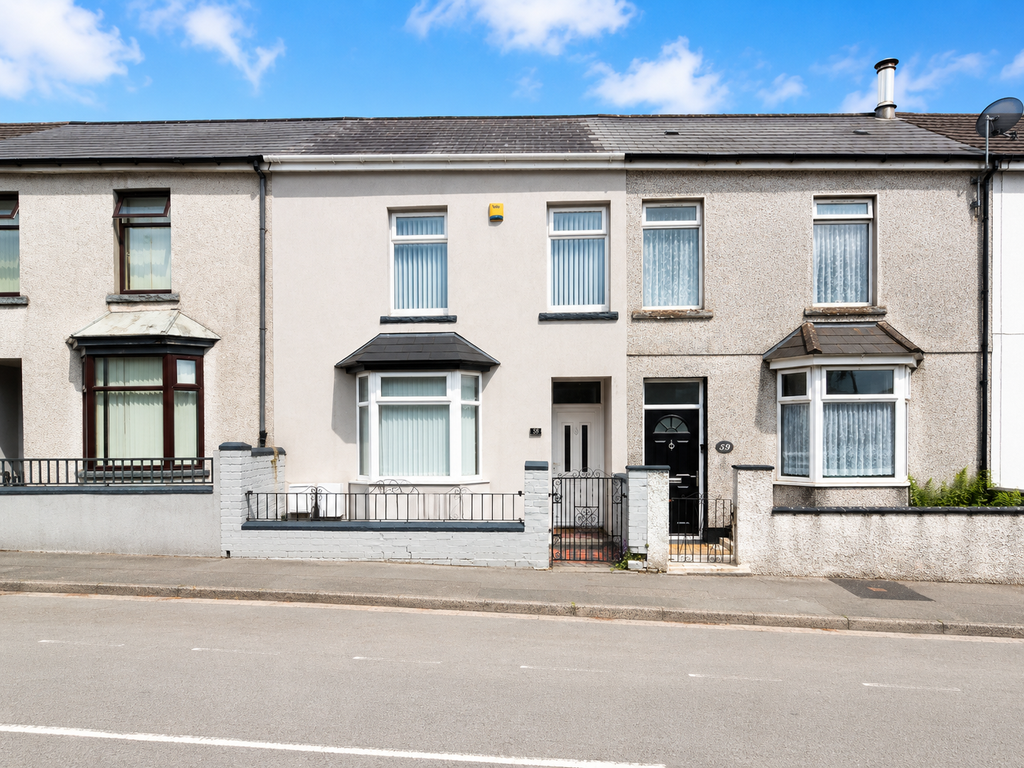 Property photo 1 of 20 CC0089E9-D8C7-4021-8B3E-C11408CC2E51