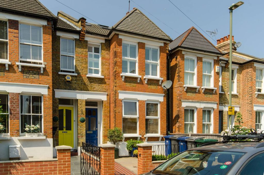 Property photo 1 of 7