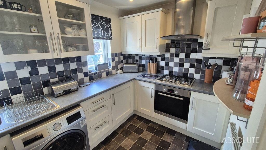Property photo 2 of 15