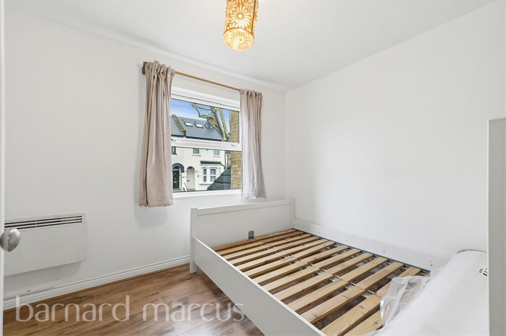 Property photo 2 of 7 Bedroom