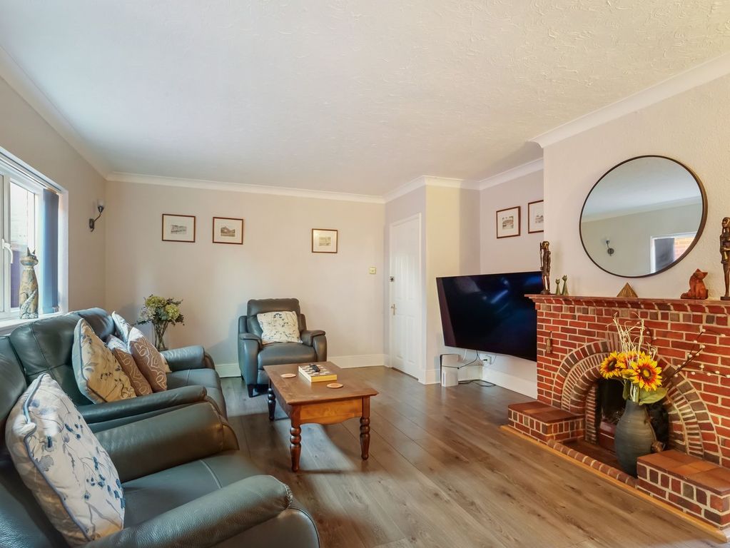 Property photo 3 of 39