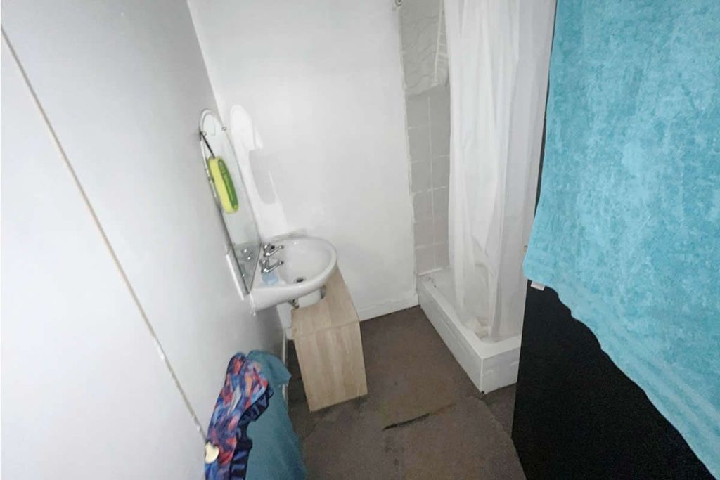 Property photo 3 of 7