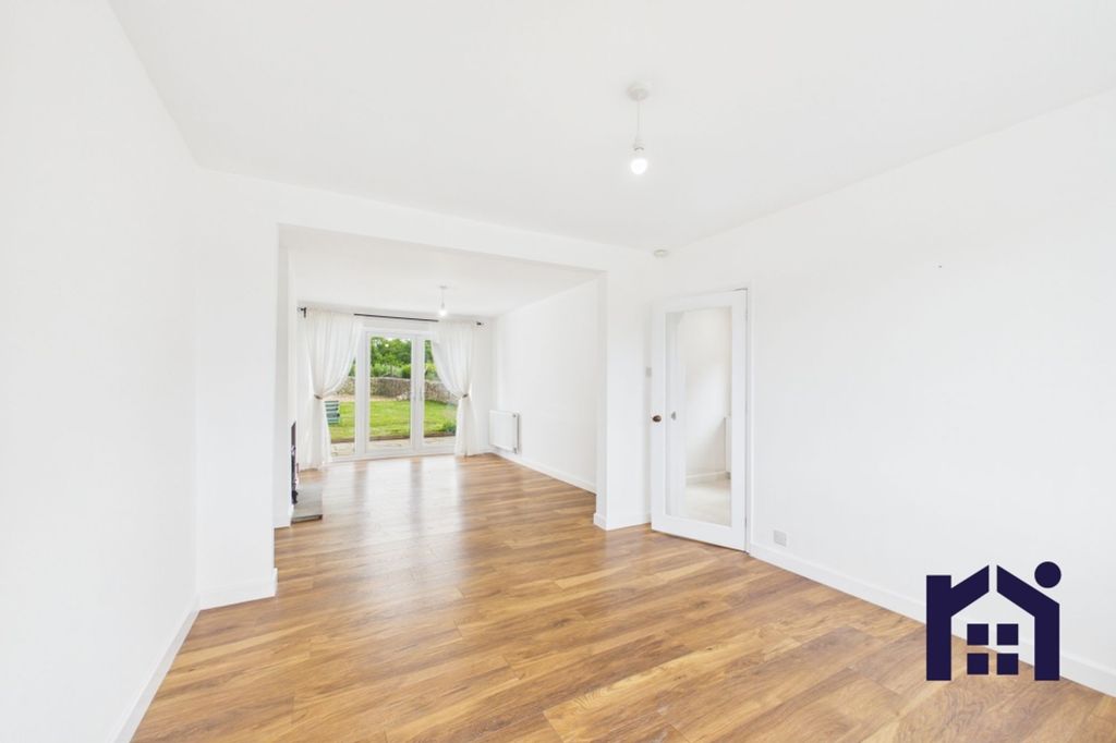 Property photo 3 of 21 Reception Room