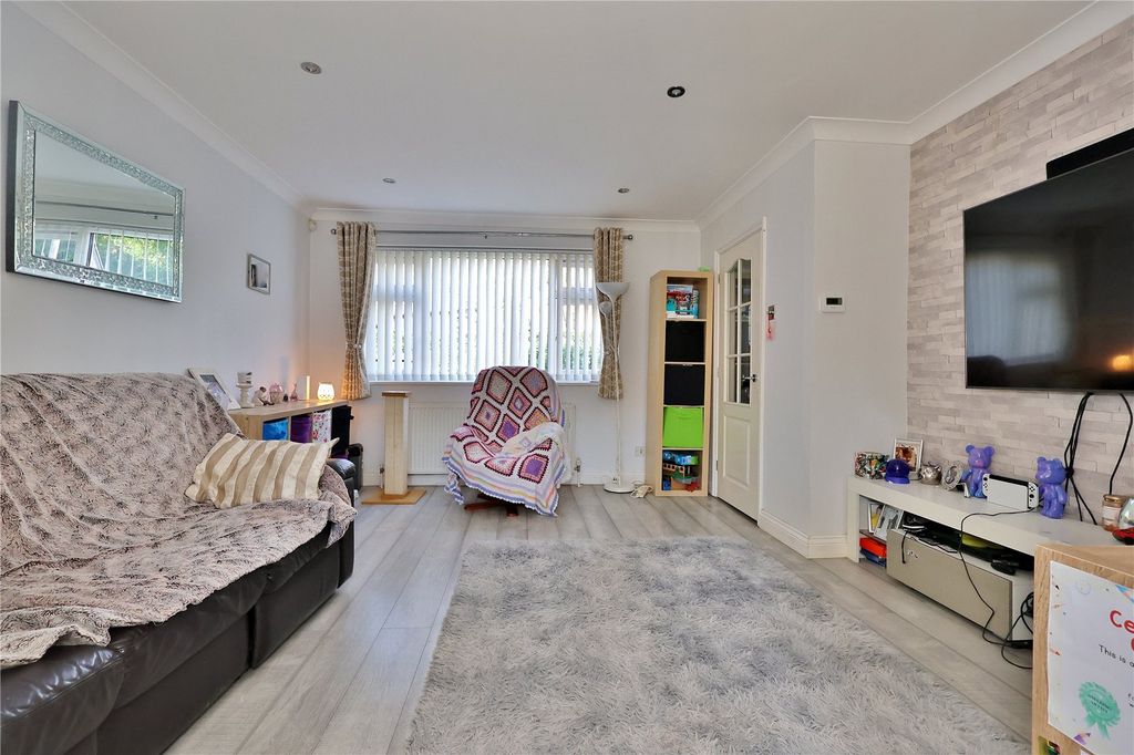 Property photo 2 of 12 Picture 2