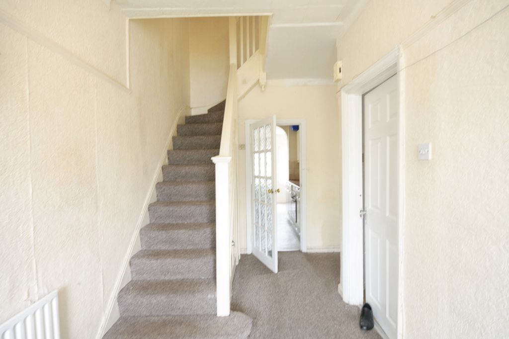 Property photo 3 of 20 Hallway