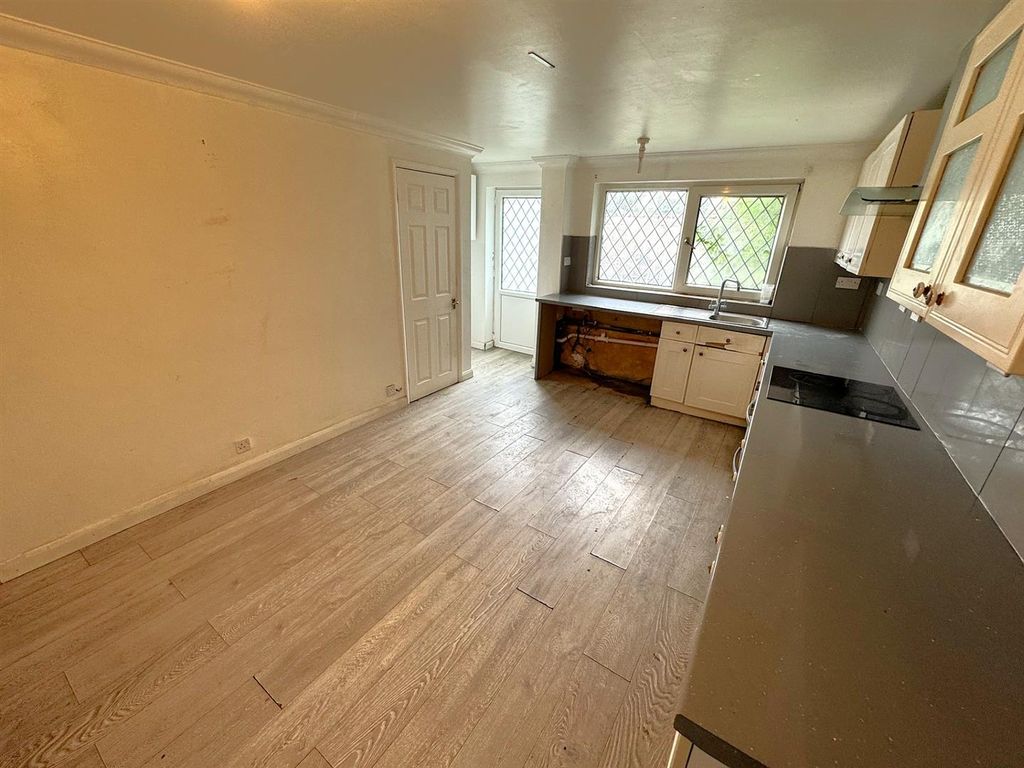 Property photo 3 of 27 Thumbnail_Image4.Jpg