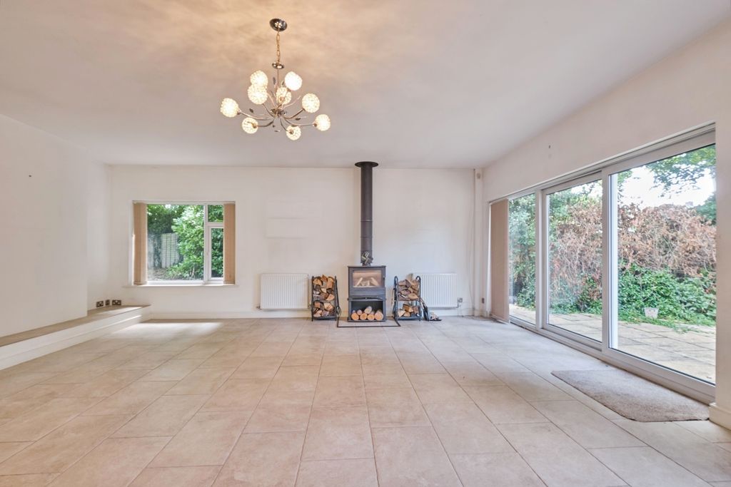Additional image 4 of 4 bed bungalow for saleStowe Hill Gardens, Lichfield, Staffordshire WS13