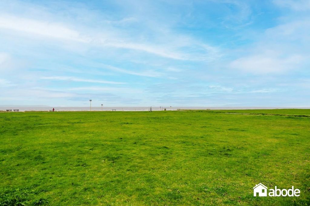 Property photo 2 of 19 Dsc09804-Hdr_Bluesky.Jpg