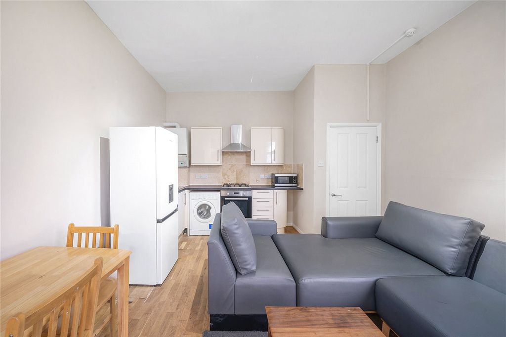 Property photo 2 of 10 Picture No. 03