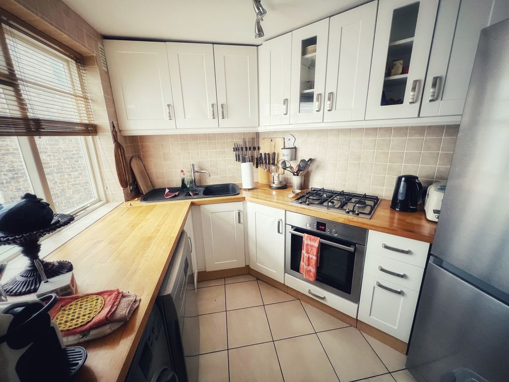 Property photo 2 of 7