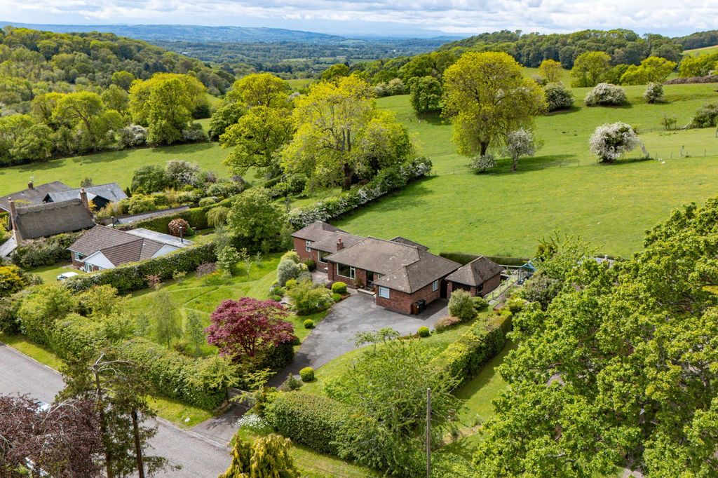 Property photo 1 of 31