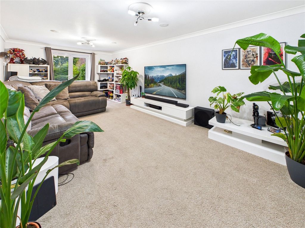 Property photo 2 of 27 Picture 2