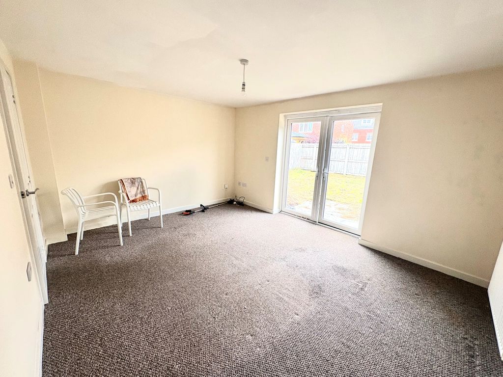 Property photo 3 of 16 Image