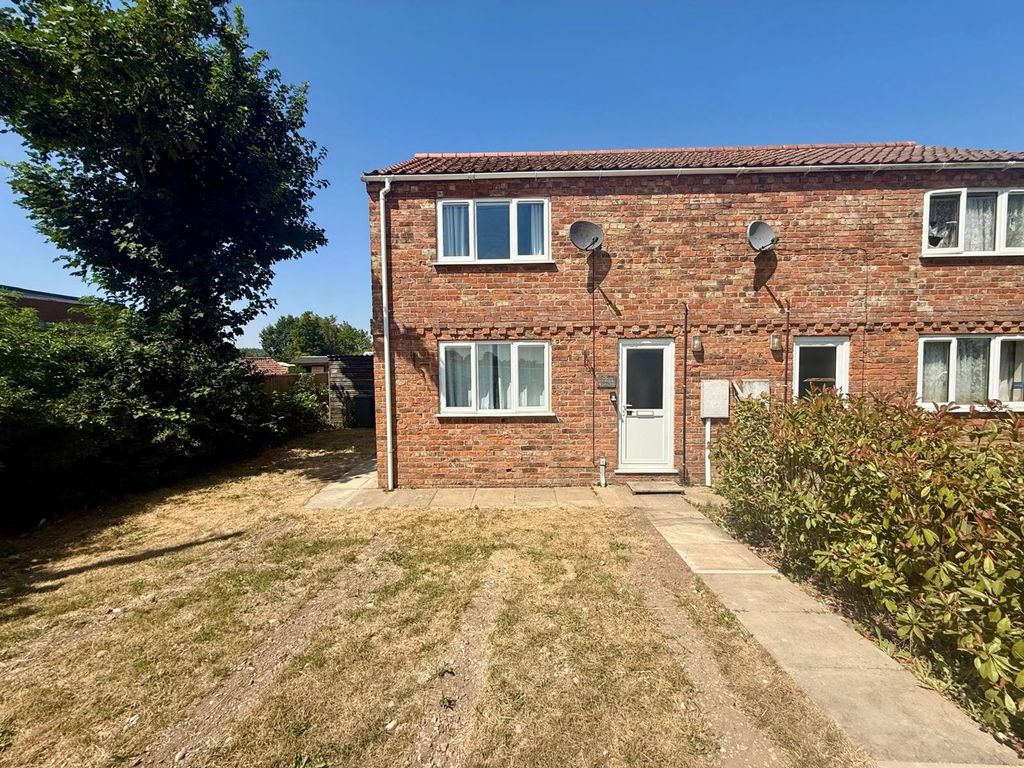 Property photo 1 of 12