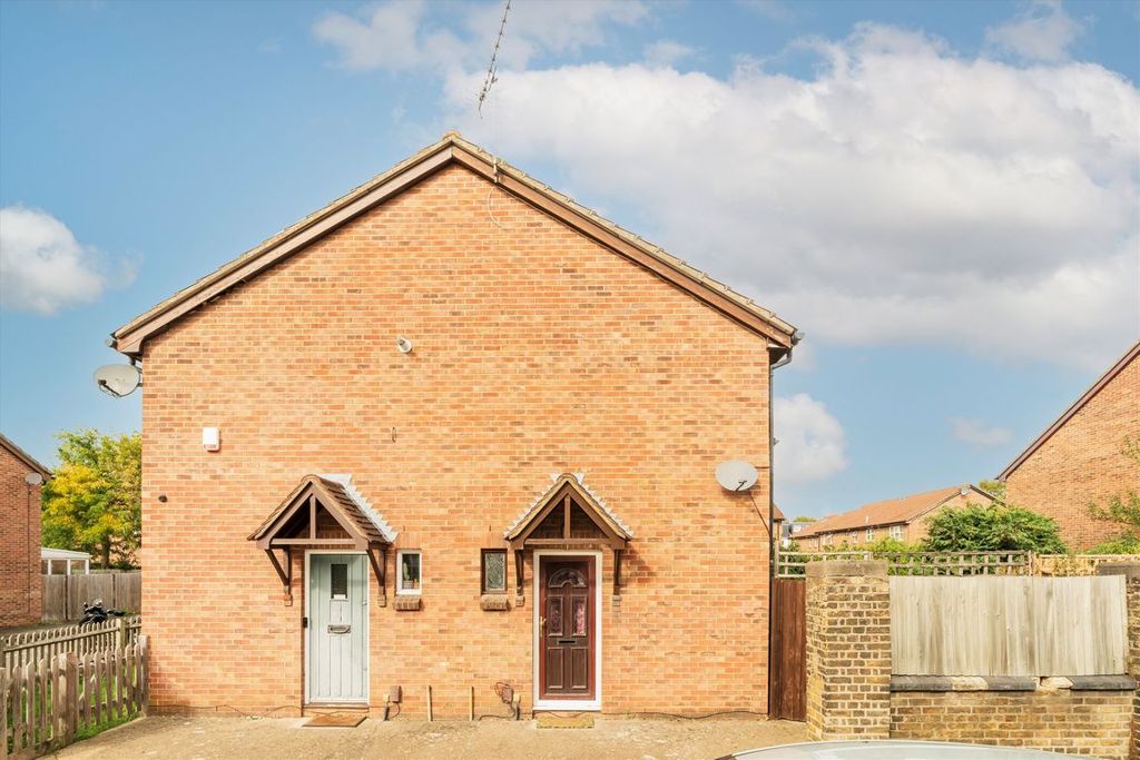 Property photo 1 of 5