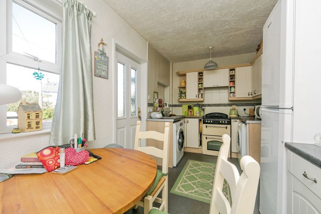 Property photo 3 of 15 Pbox-Img.Jpg