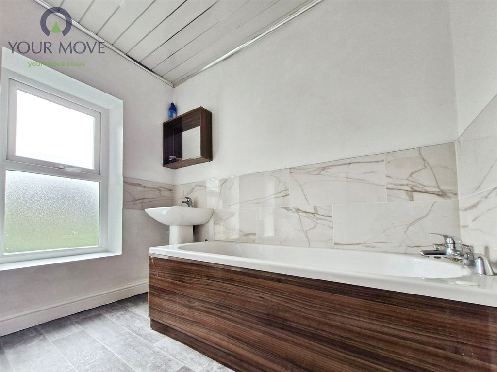Property photo 2 of 6 Picture No. 06