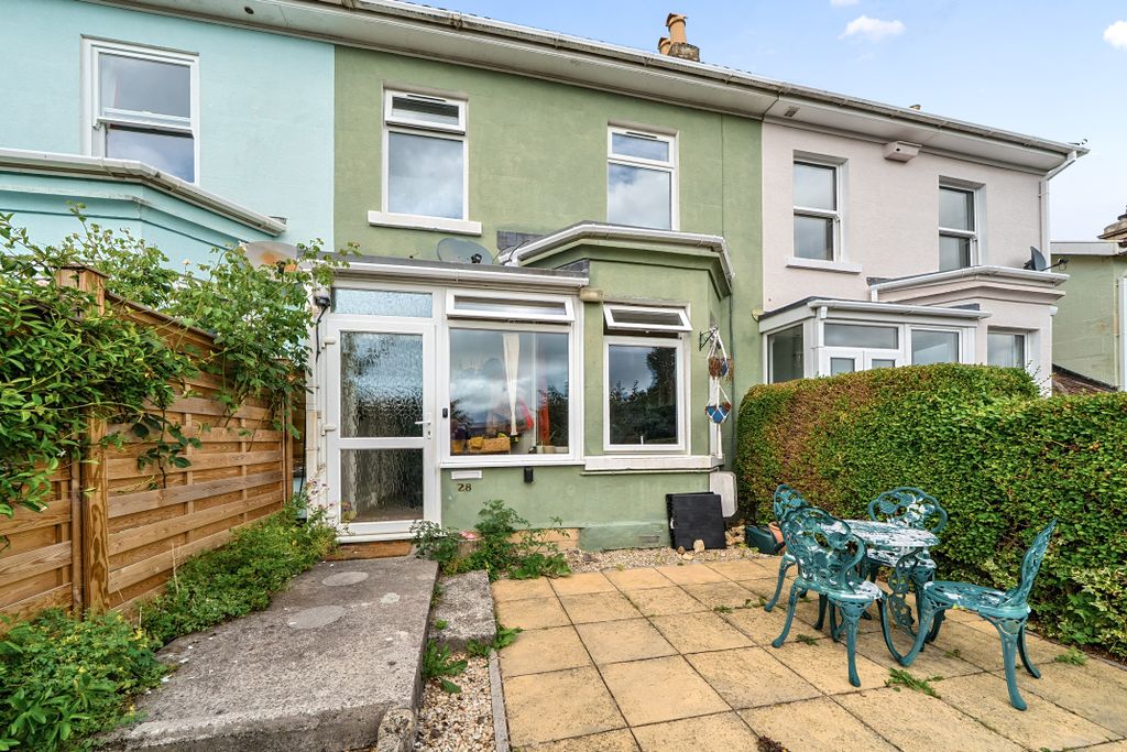 Property photo 2 of 22