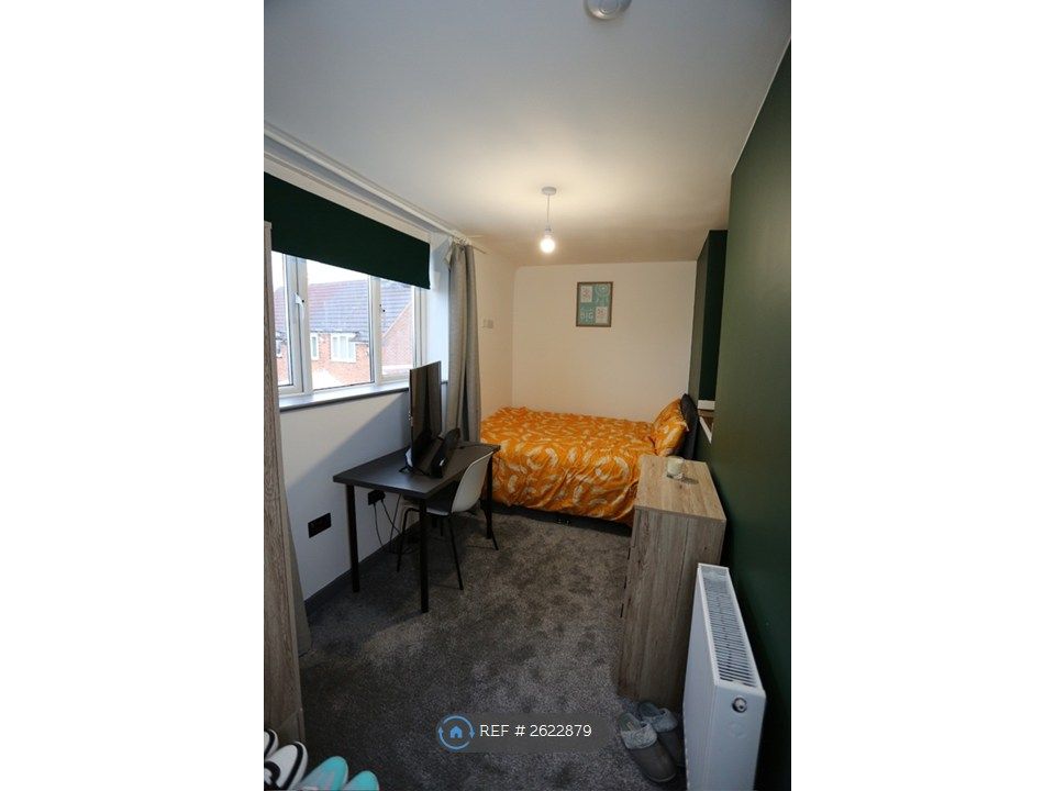 Property photo 2 of 13