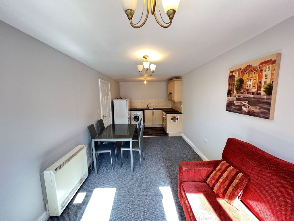 Property photo 1 of 5