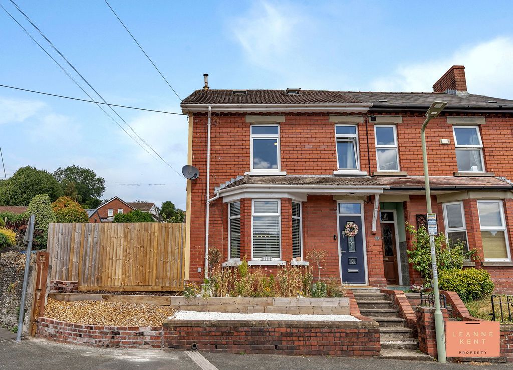 Property photo 1 of 37