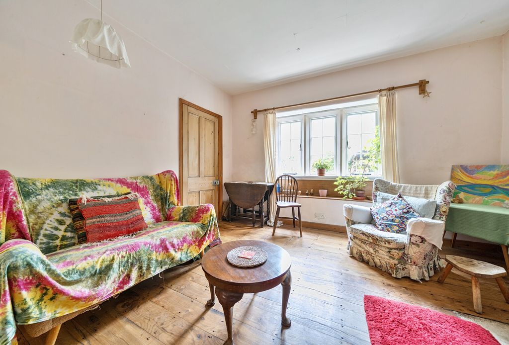 Property photo 2 of 20 1360958-12-68E904...