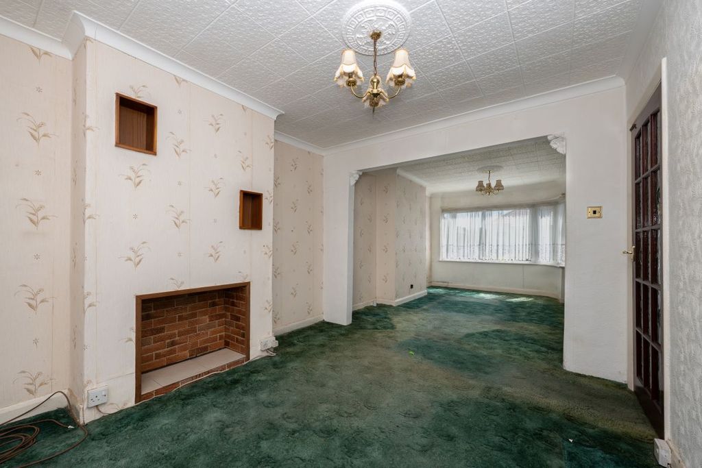 Property photo 3 of 20