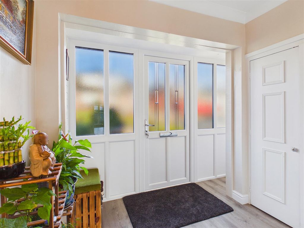 Property photo 2 of 19 Accommodation