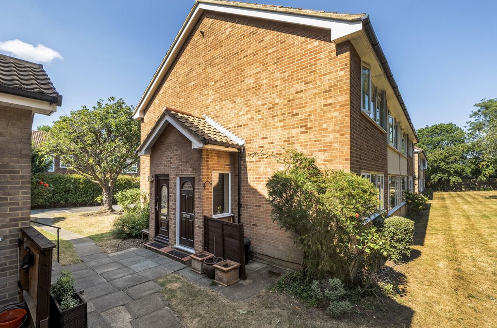 Property photo 1 of 14 Front3