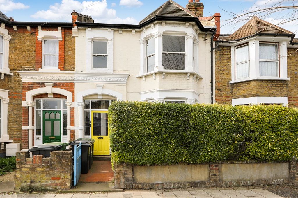 Property photo 2 of 12