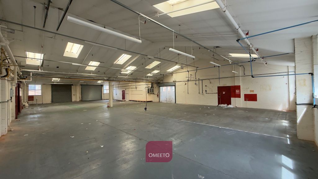 Property photo 2 of 7 Warehouse To Let