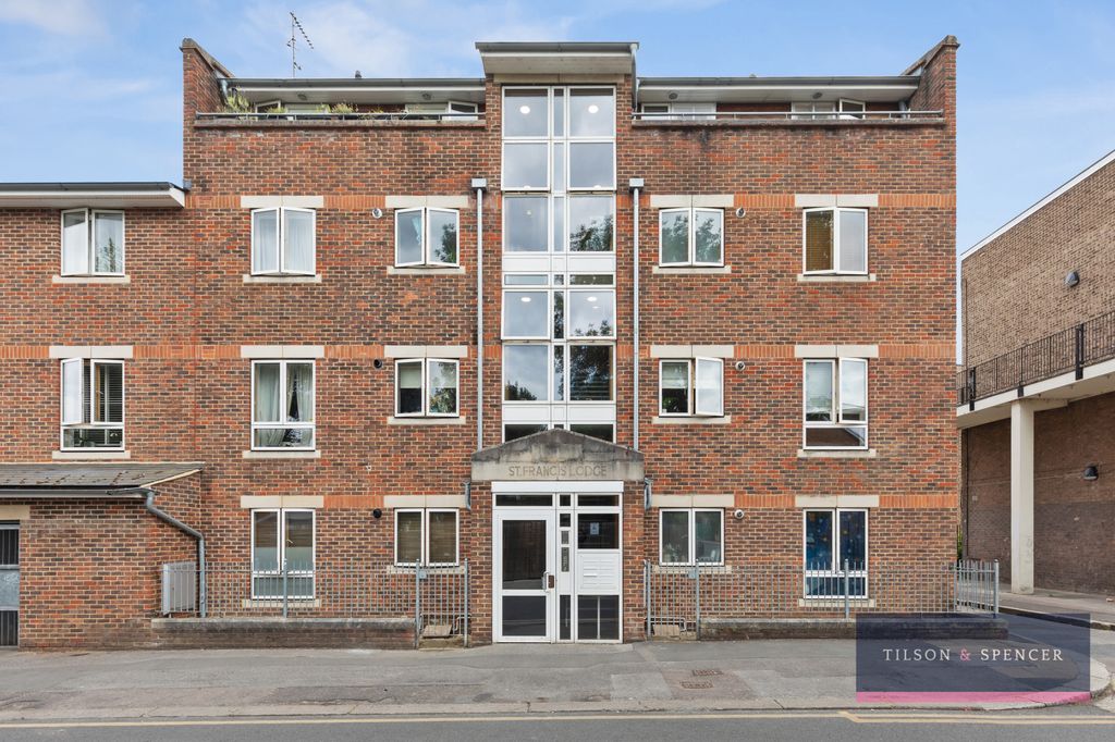 Property photo 1 of 12 300620258_Tils_Flat 8 St. Francis Lodge 9 Church R