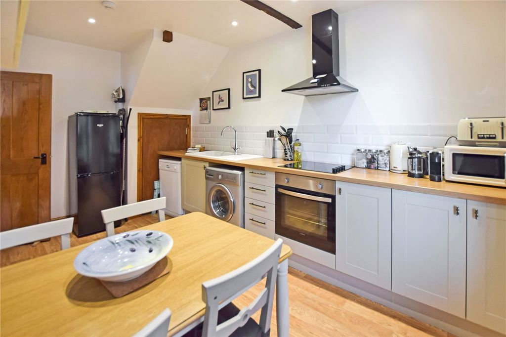 Property photo 3 of 16 Picture No. 07