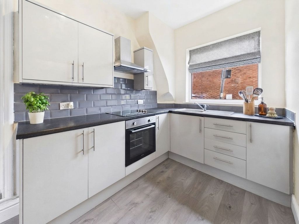Property photo 3 of 17 Kitchen (Virtually Enhanced)